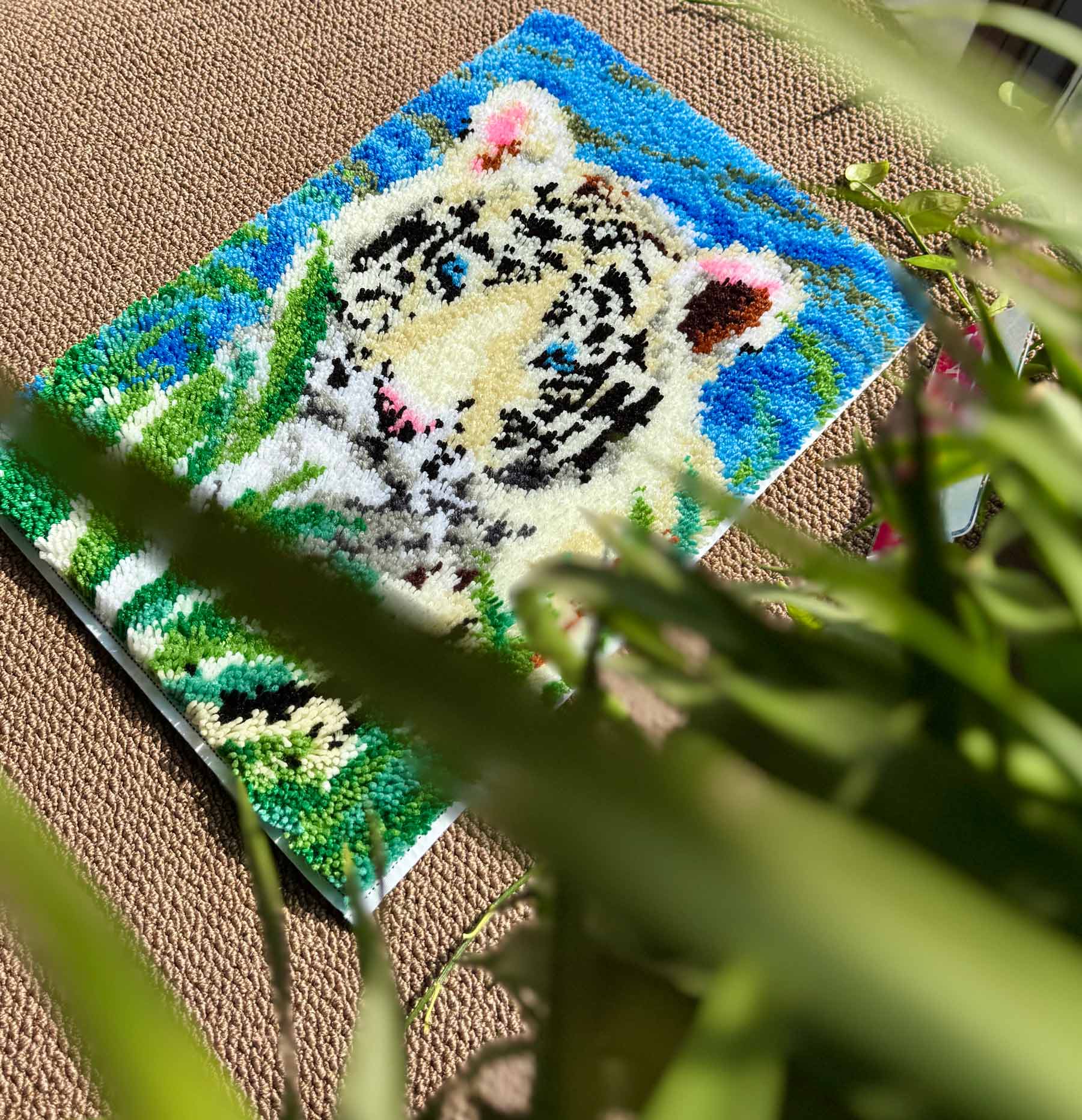 Snowy Serendipity – Rug Making Kit
