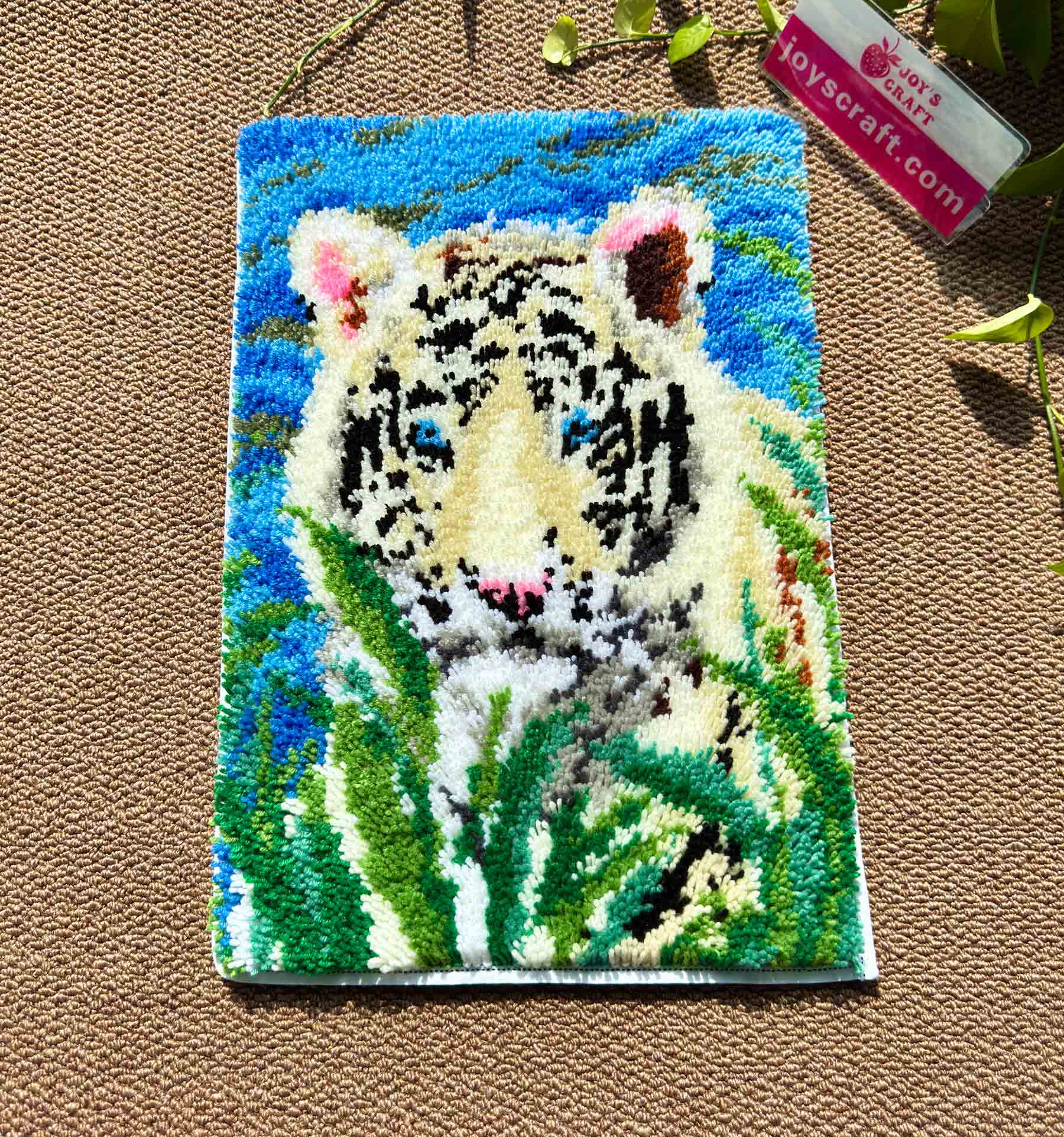 Snowy Serendipity – Rug Making Kit